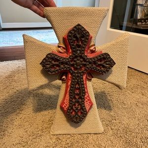 Wall Decor Burlap / Iron Cross